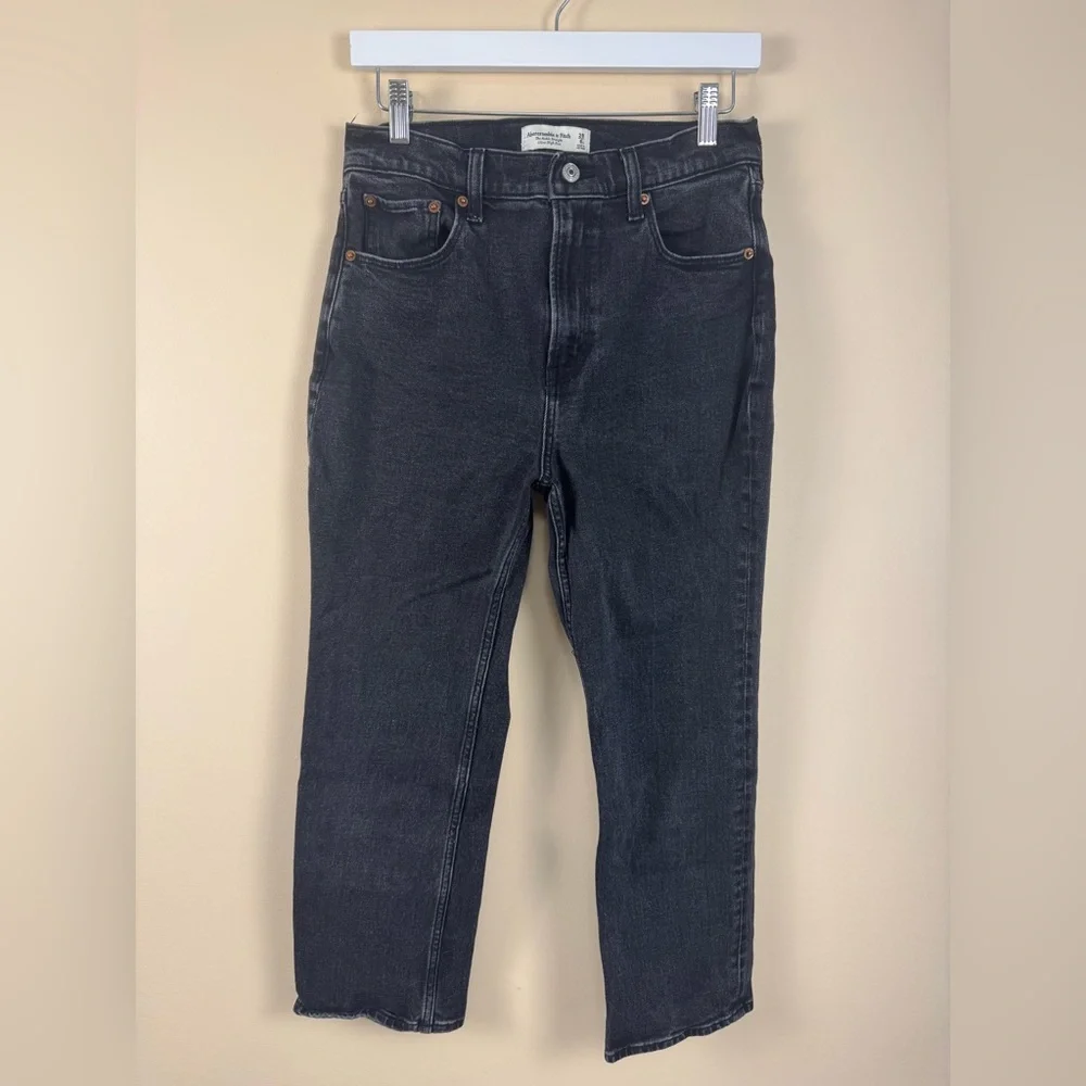 Abercrombie & Fitch The Ankle Straight Ultra High Rise - Picture 1 of 4